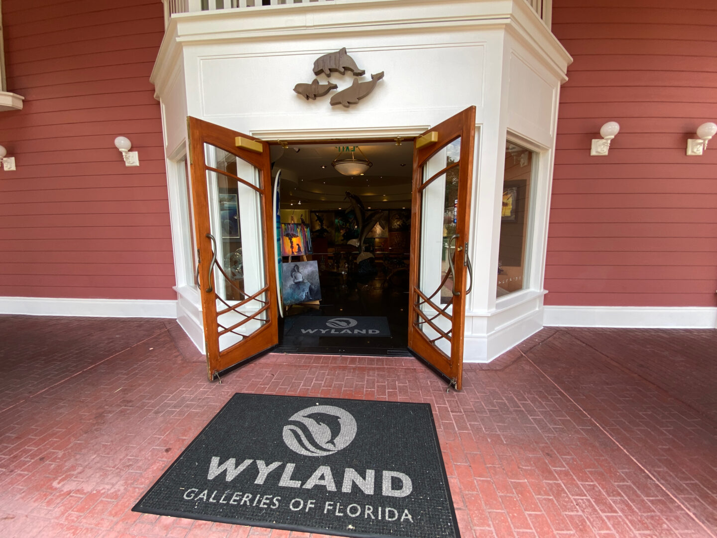 The Wyland Galleries of Florida at Disney's Boardwalk